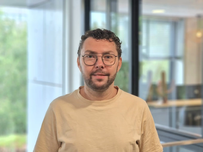 Johnnie Henger <br> Acceptant Bedrijfsmiddelen